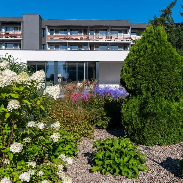 Ośrodek Wypoczynkowo-Rehabilitacyjny "Bryza", hotel v destinaci Dźwirzyno