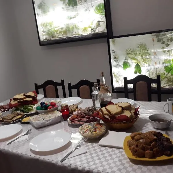 Karisma Kriss, hotel v destinaci Suceviţa