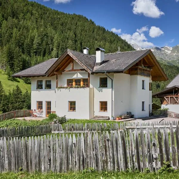 Jaufenspitze Blasighof, hotel v destinaci Racines