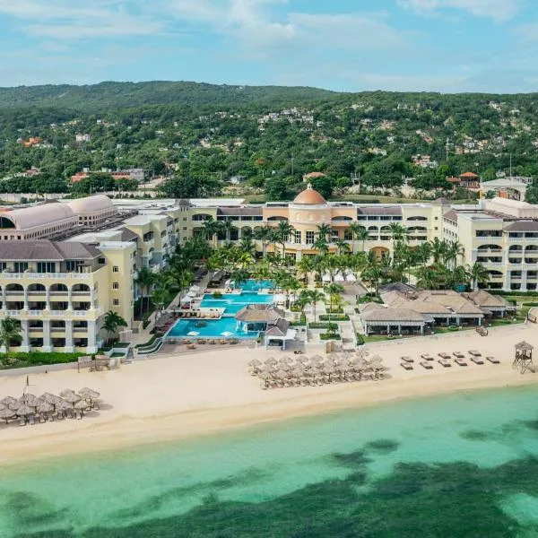 JOIA Rose Hall by Iberostar, hótel í Montego Bay