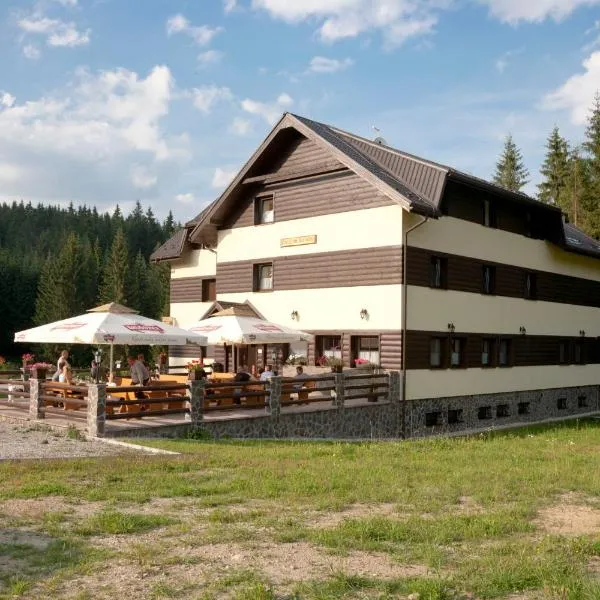 Penzión Kohútik, hotel di Lomná