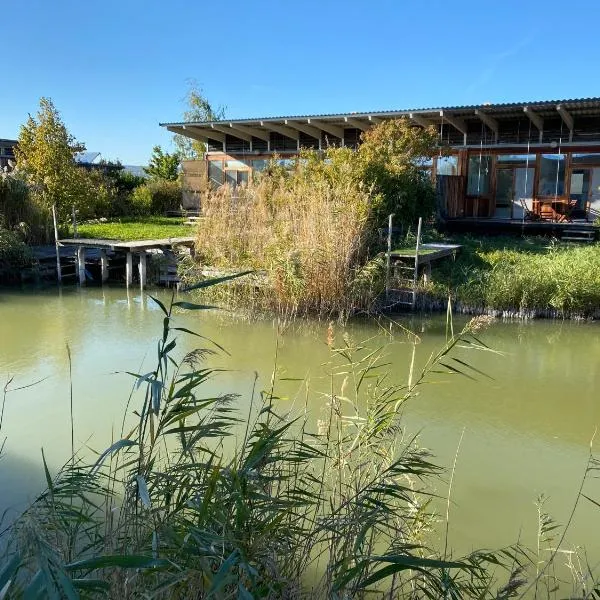 Seevilla Matilda direkt am Ufer, hotel en Jois