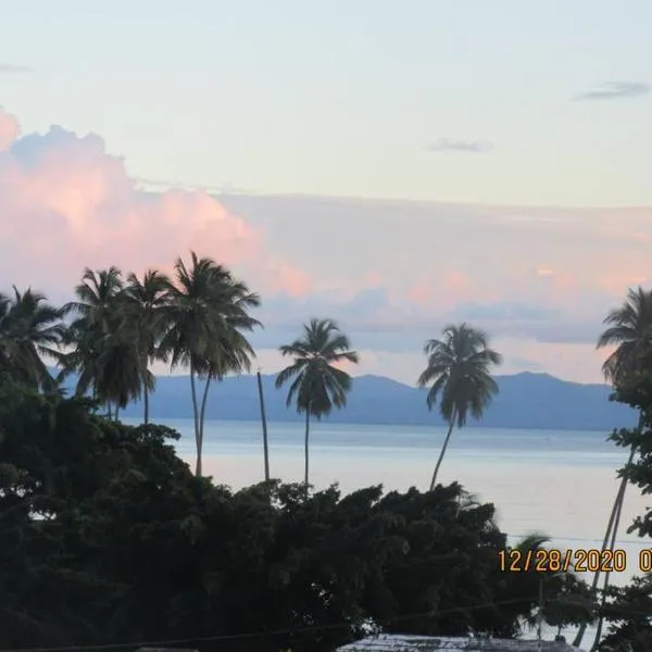 Pelicano Tropical Paraiso Samana, hotel in Los Róbalos