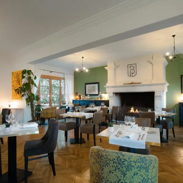 Logis Hotel Le Blason de Provence, hotel in Monteux