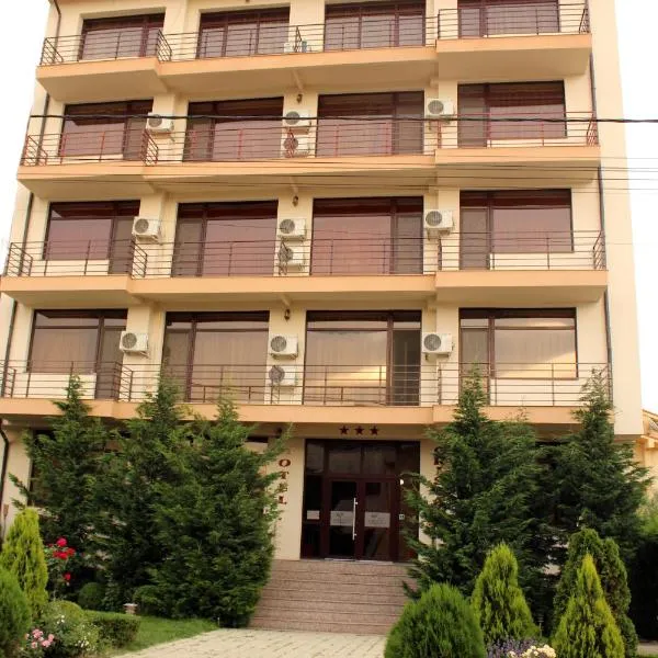 Hotel Cristal – hotel w mieście Năvodari