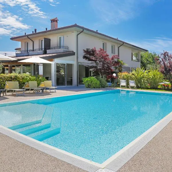 Agriturismo La Rocca, hotel v destinaci Bardolino