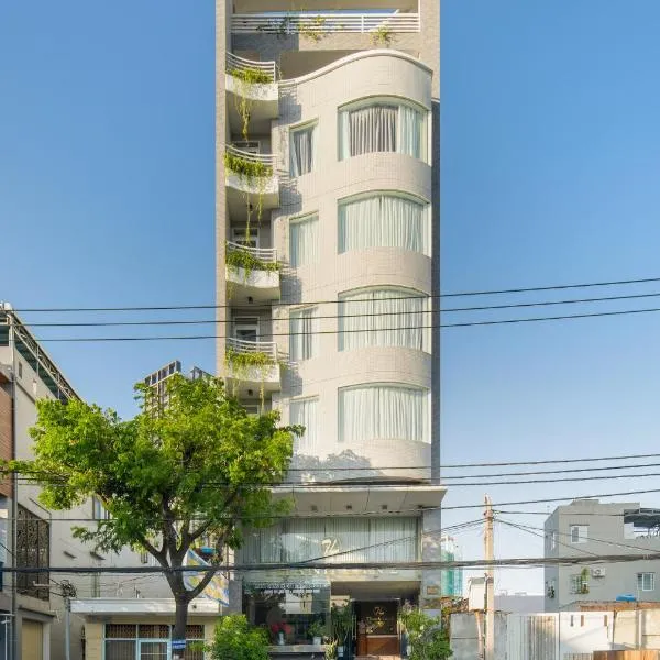 Thanh Lan Riverside Hotel Da Nang, hotel in Da Nang