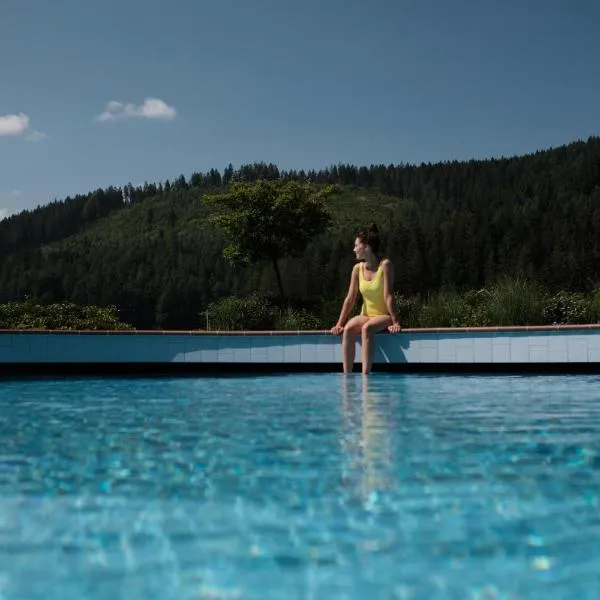 Hotel Traube Tonbach: Baiersbronn şehrinde bir otel