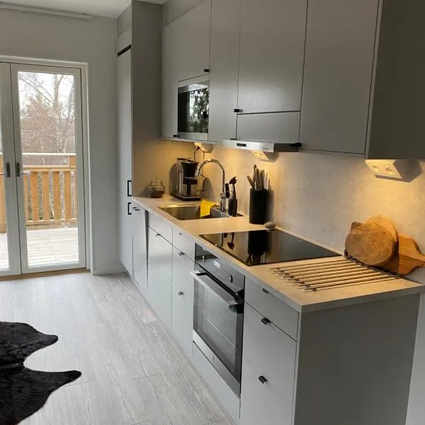 Naturnära boende i vackra Järvsö - F, hotel v destinaci Järvsö