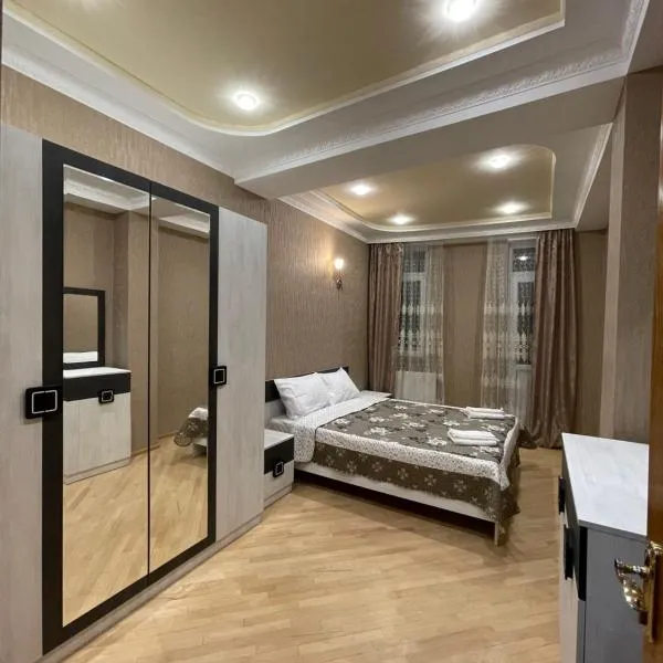 Tea’s Condo in the Heart of Tbilisi (3), hotel in Tbilisi City
