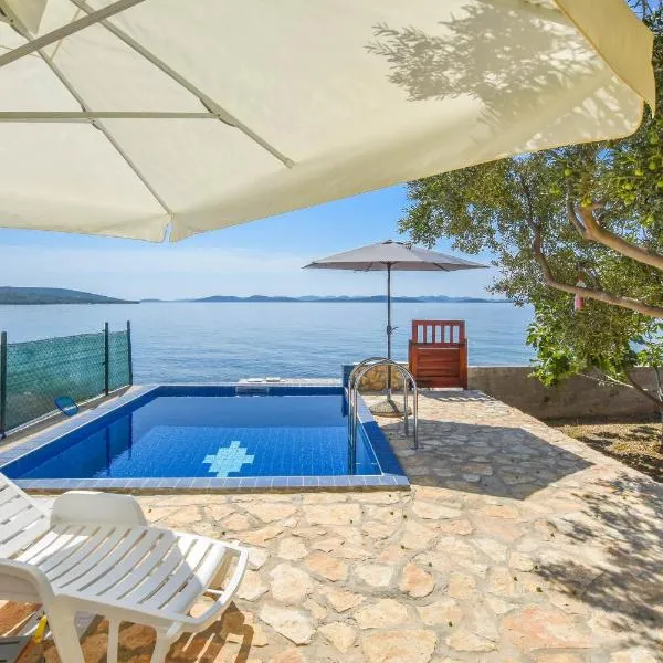 House Quercus, hotel v destinaci Dobropoljana