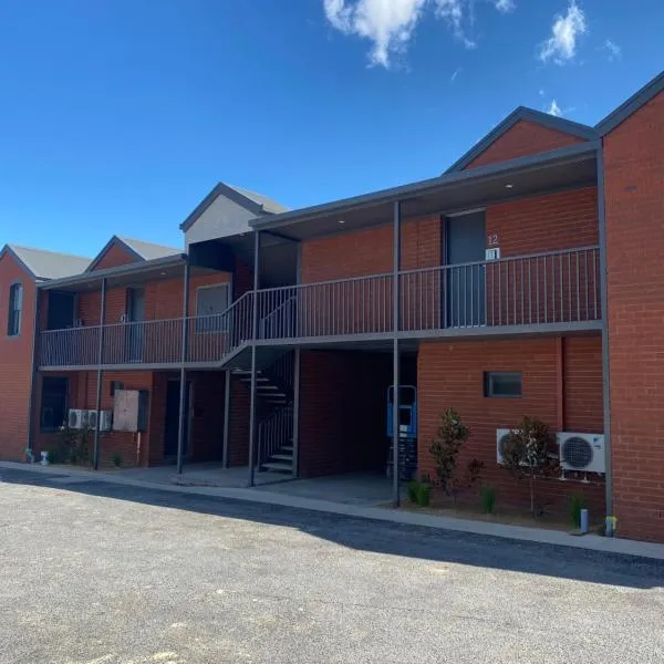 Railway Motel Myrtleford: Myrtleford şehrinde bir otel