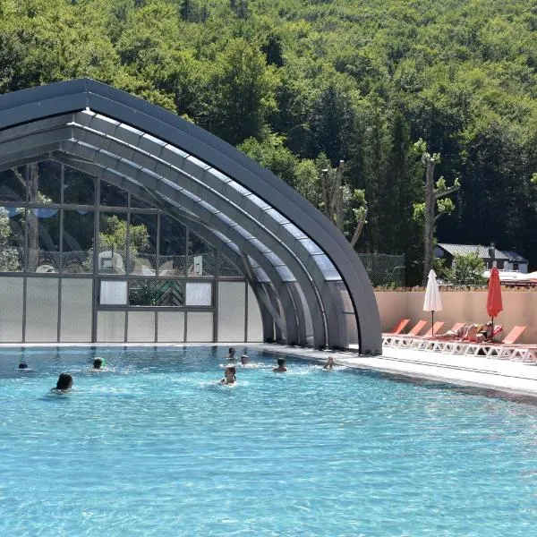 Hôtel Lodge du Lac Chambon, hotel in Murol