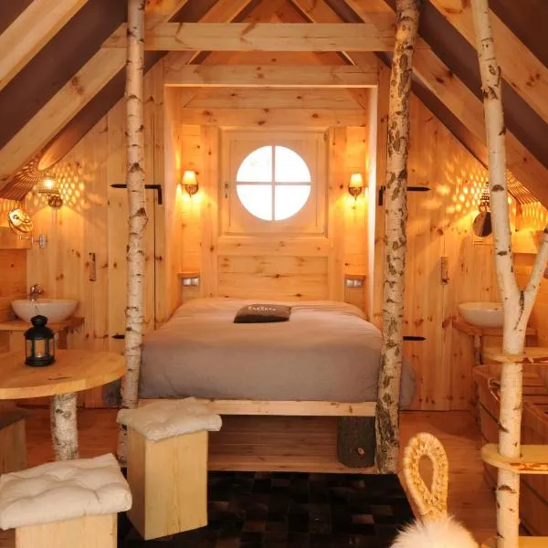 Cabane Lodge Domaine du Lac Chambon, hotel em Murol