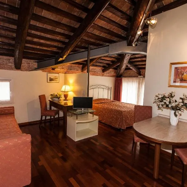 Residence Bertolini, hotel i Curtarolo