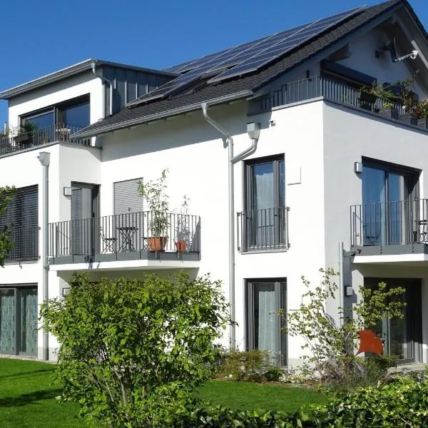 Boland Apartments, מלון ברוסט