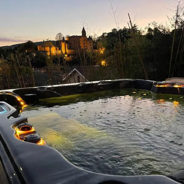 L'ABRI du château SPA et détente, hotel en Jarnioux