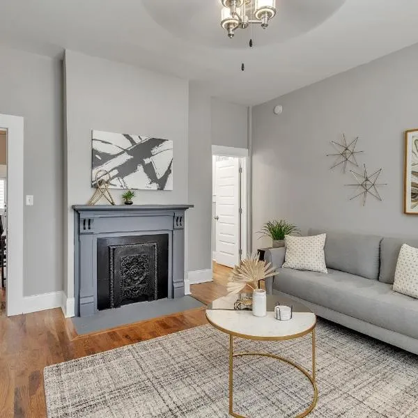 Recently Renovated Home in the Heart of Bellevue! home, hotel a Bellevue