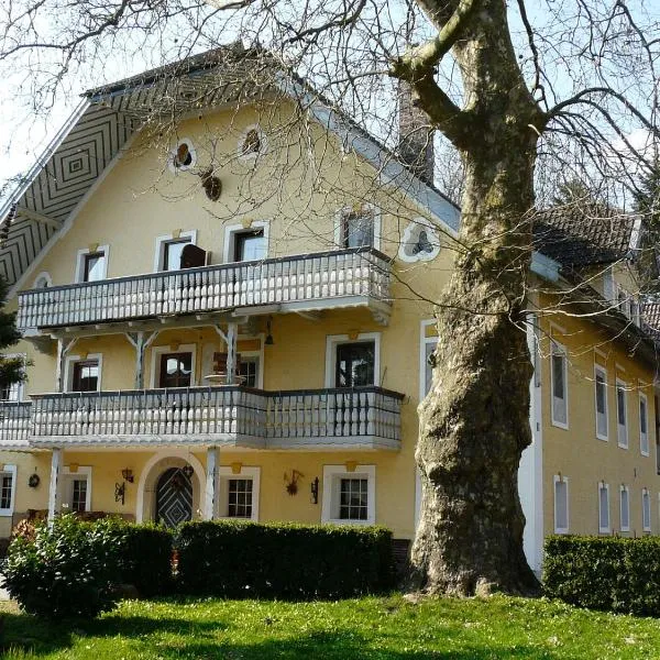 Pension Gut Horn, hotel in Kirchanschöring