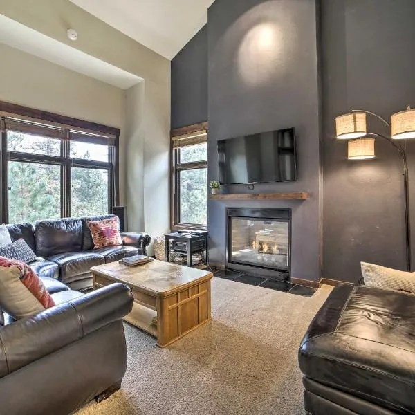 Modern Mammoth Lakes Condo Ski, Hike, and More!, hotel in Mammoth Lakes
