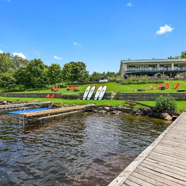 Baptiste Lake Lodge, hotel em Harcourt