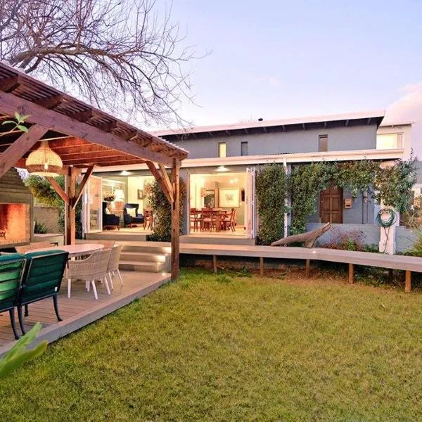 B&B on Buckingham Guest House, hotel in Johannesburg