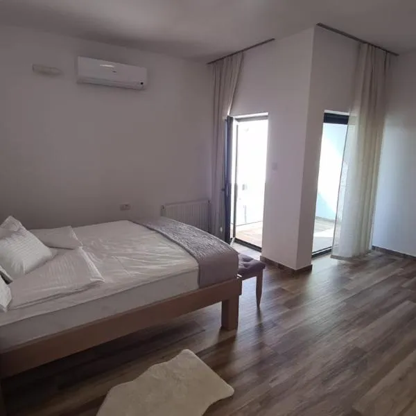 KASNAR ROOMS, hotel in Jesenovec