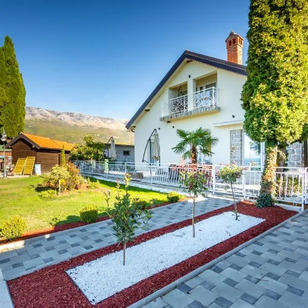 Risteski Apartments - St. Naum, khách sạn ở Ohrid