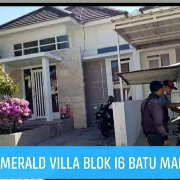 Full House Emerald Villa i6 2 BR Near JTP 3, hotel in Batu