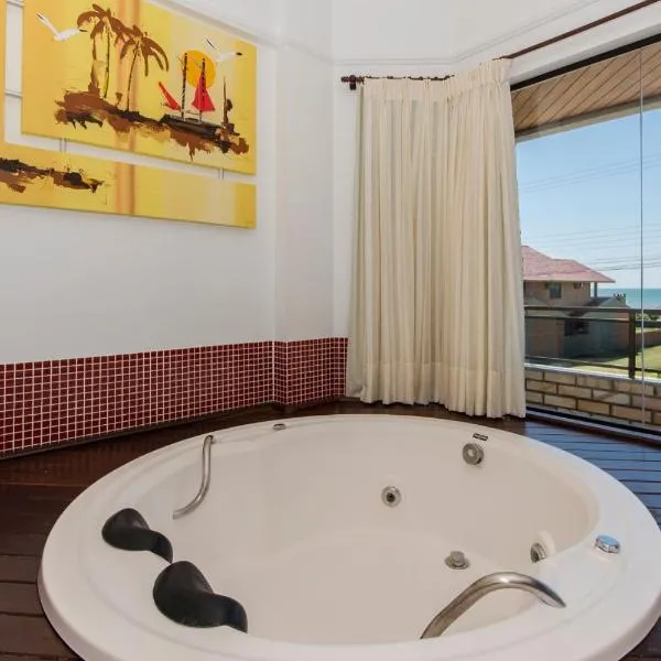 Raio do Sol Residence, hotel in Bombinhas