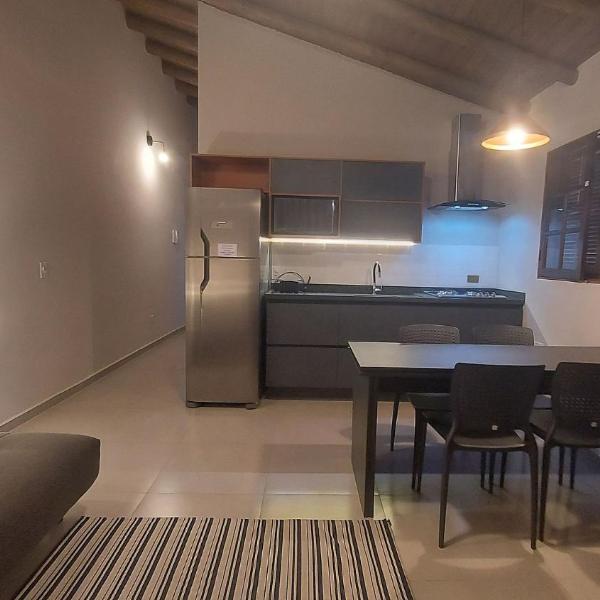 Cepilho - Flat com cozinha, 50mts da Praia, Churr, Piscina, WiFi eficiente, Netflix
