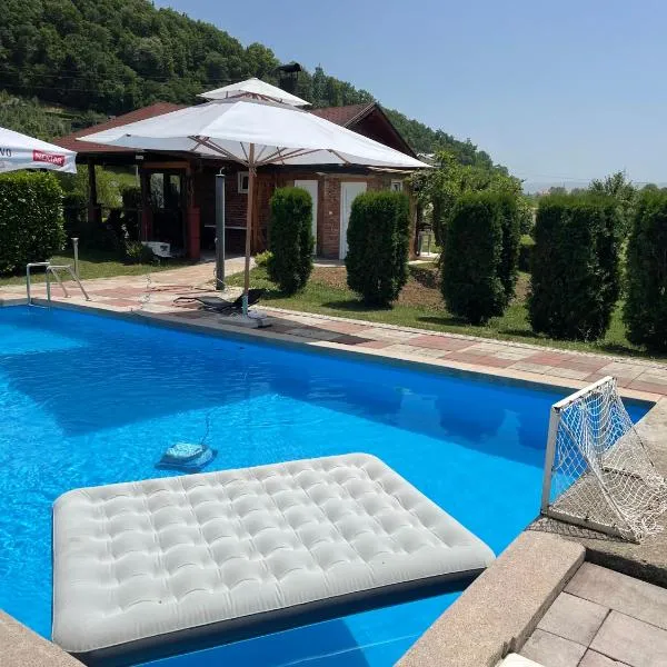Family resort TRAPISTI, hotel a Banja Luka