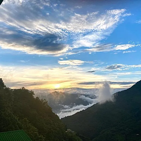 拉拉山峻林渡假農場，復興區的飯店