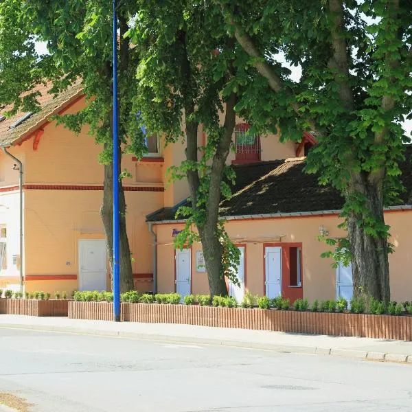 Pension Am Ostbahnhof, hotel v destinaci Gotha