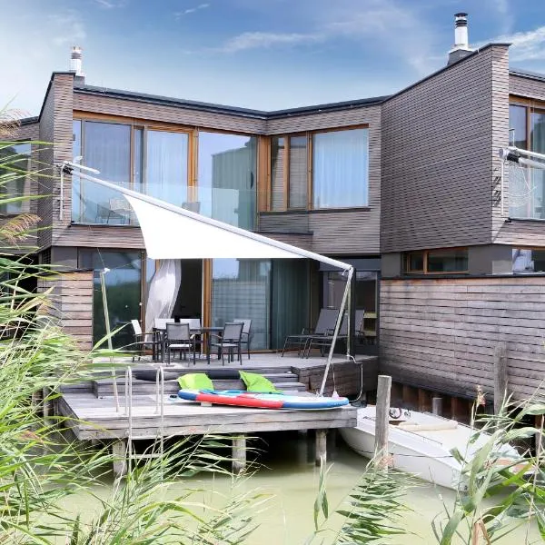 Seehaus LakeSide - Am Hafen, hotel v destinaci Neusiedl am See