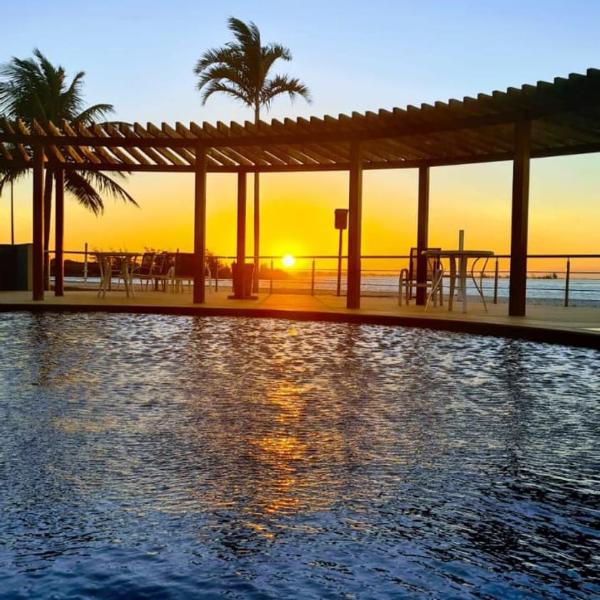 EXCELENTE APARTAMENTO ENTRE A LAGOA E O MAR!!!