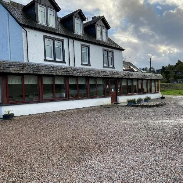 West Loch House, hotel a Stonefield
