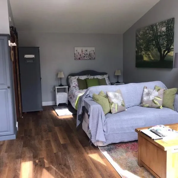 Hillview Lodge, ξενοδοχείο σε Chittoe