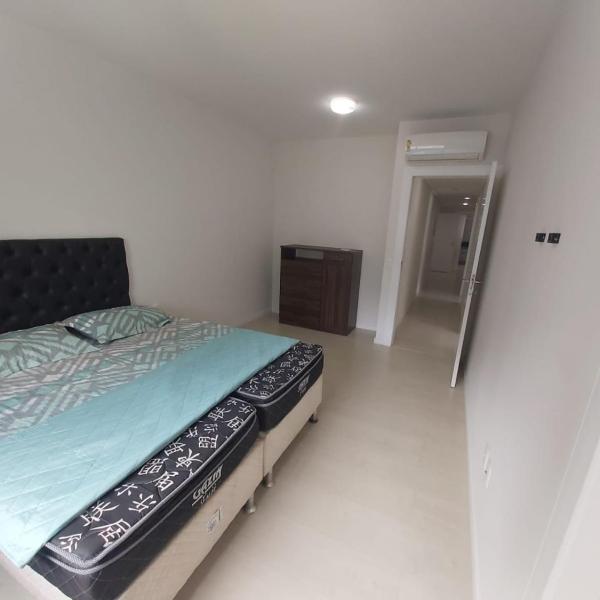 Lindo Apartamento com 5 suítes perto do mar! No melhor lugar de Meia Praia - Foto 5
