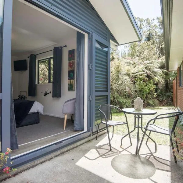 Six Kamahi Guest Studio, hotel v destinaci Franz Josef