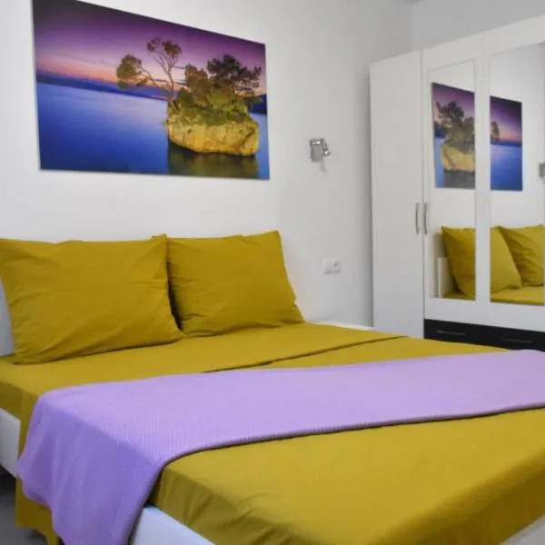 Apartment Meryl, hotel v destinácii Mravince