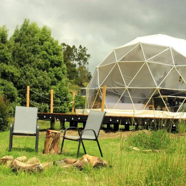 Glamping Caliza La Calera, hotel v destinaci La Calera