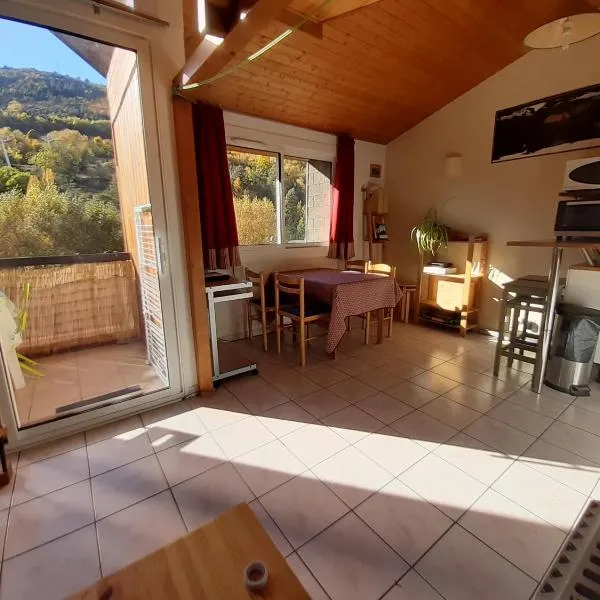 Appartement situation idéale Briançon tout confort, hotel in Briançon