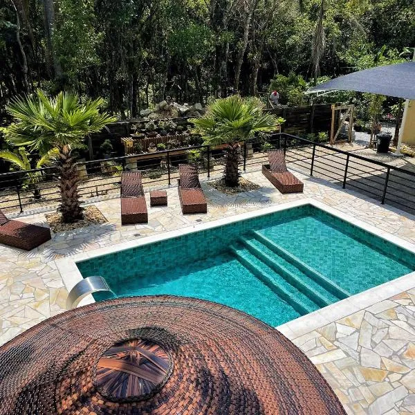 Casa Privativa com Piscina na Barra da Ferrugem/SC, hotel di Garopaba