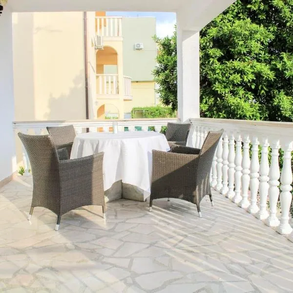 1 bedroom/terrace - Makarska riviera Promajna, hotel in Promajna