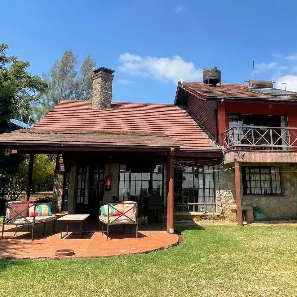 Francolin Cottage at Great Rift Valley Lodge & Golf Resort Naivasha, ξενοδοχείο σε Gilgil