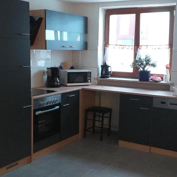 Ferienwohnung Fam.Lutz, hotel v destinaci Knittelsheim
