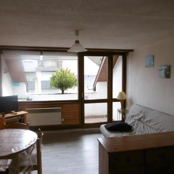 Studio 4/5 personnes 2 étoiles, hotel in Saint-Lary-Soulan