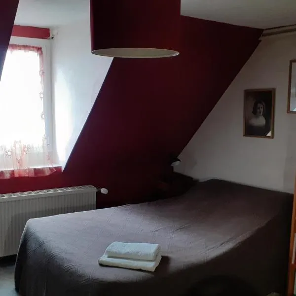 Chambres confortables à deux pas du centre de Montoire, hotel v mestu Lunay