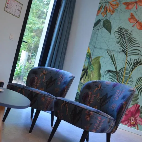 B&B Altijd Zomer, hotel v destinaci Nijlen